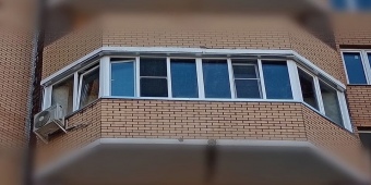 Остекление окнами ПВХ с 5-ти камерным профилем.